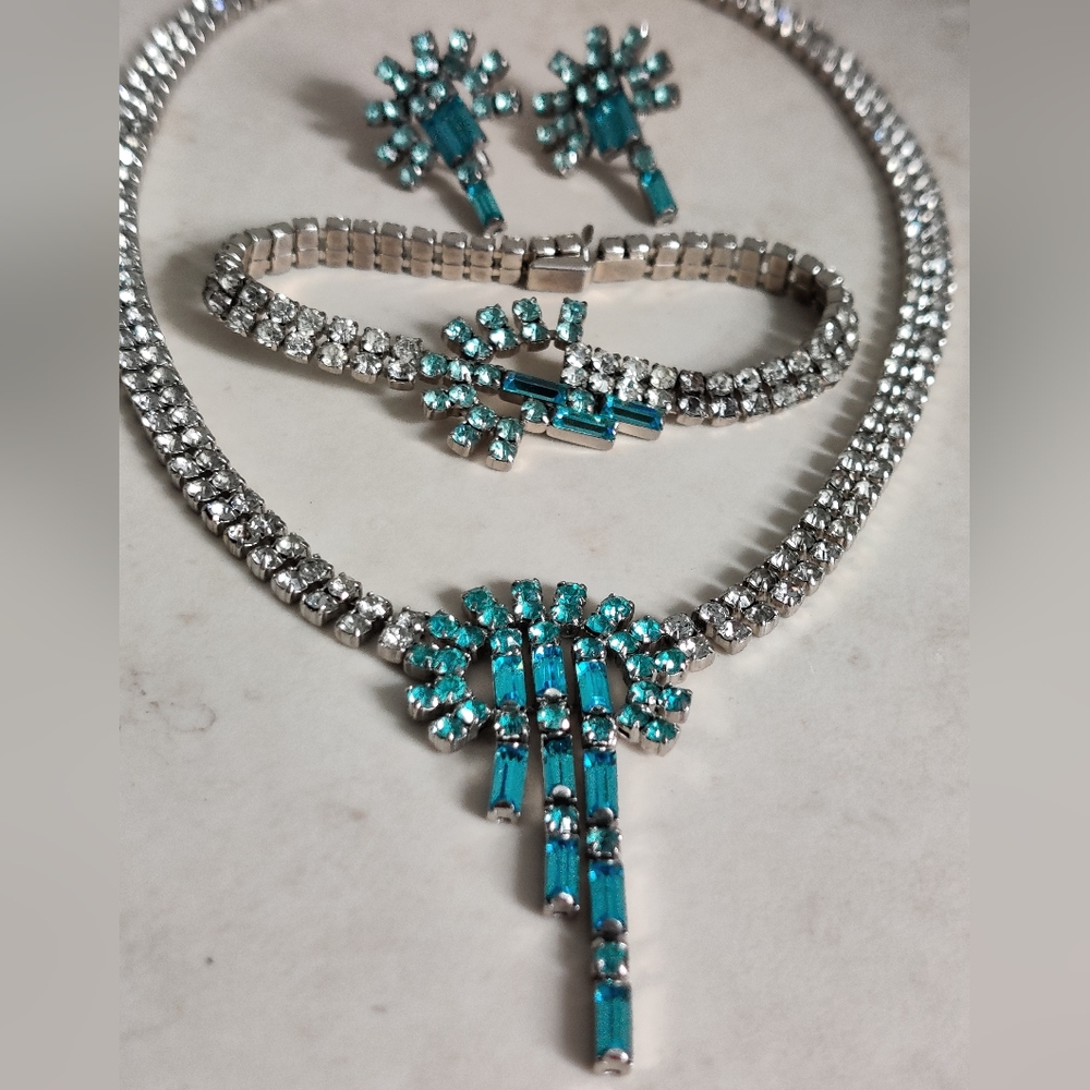 Stunning Art Deco Crystal Necklace, Bracelet and Earrings Set Statement - Picture 1 of 14